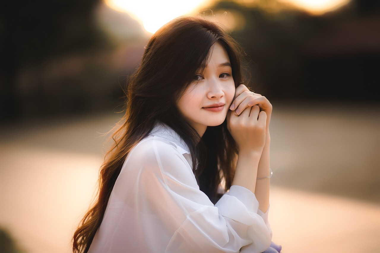 8/3 nên tặng gì? Gợi ý quà tặng phong thủy theo mệnh cho phái đẹp