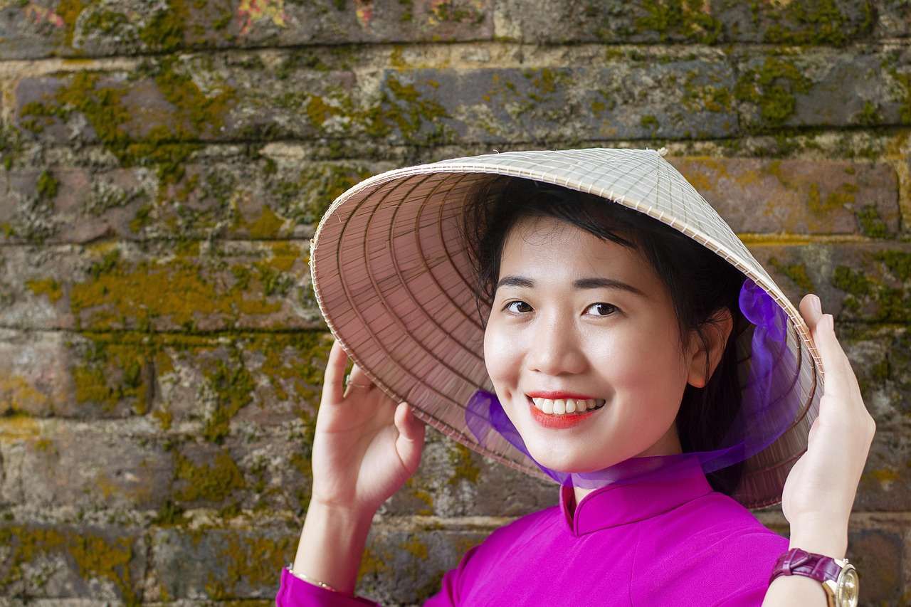 Bố trí bàn làm việc năm 2026 Bính Ngọ để thăng tiến nhanh