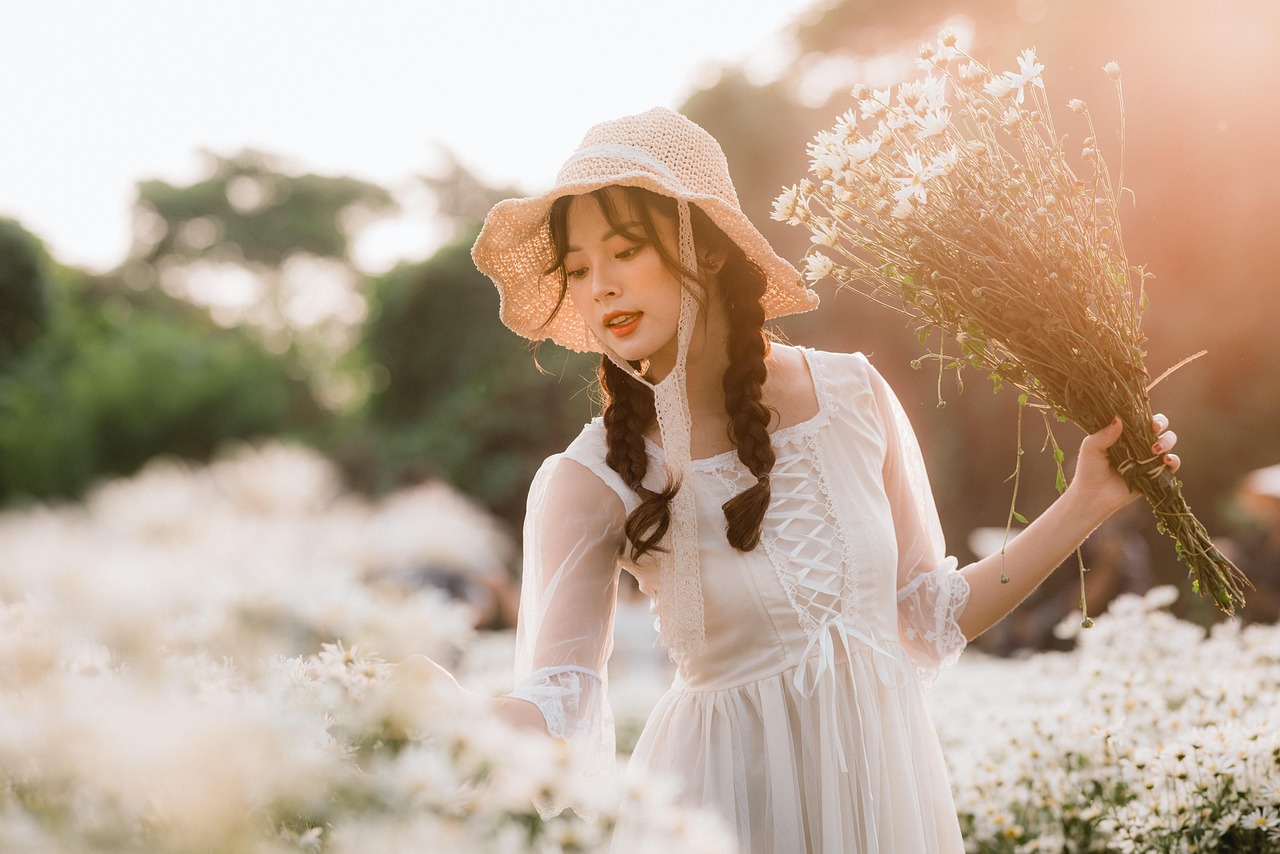 Hướng dẫn xem giờ hoàng đạo sinh con tháng 4 năm 2026 đại cát