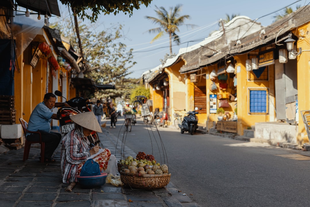 Tử vi tuổi Đinh Hợi (2007) tháng 5/2026: Tài chính và học tập