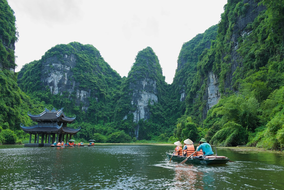 Tử vi tháng 7/2026 tuổi Canh Thìn (Thìn, sinh 2000) — góc độ: đầu tư & tài chính tháng này